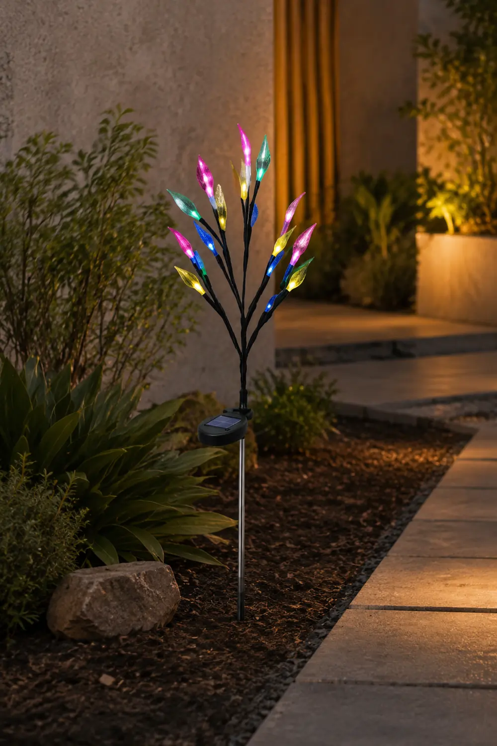 Pena Außen-Wegeleuchte Blatt Solarenergie, 74CM lang - Lumpaz