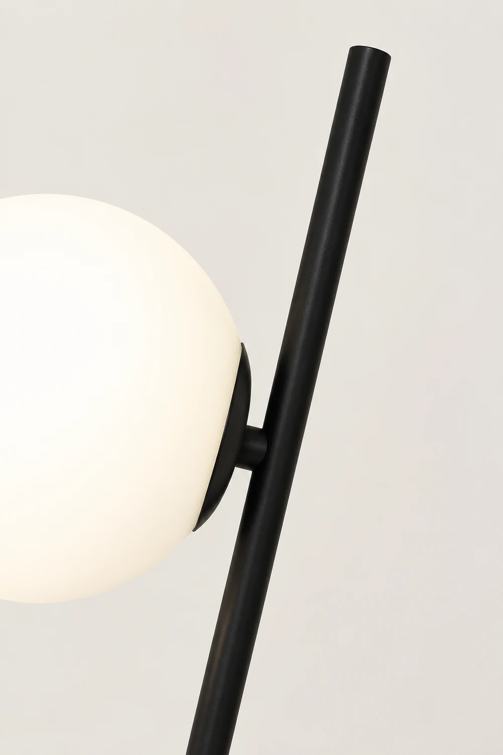Valentina Kugel Lineare Stehlampe, 160CM Lang - Lumpaz