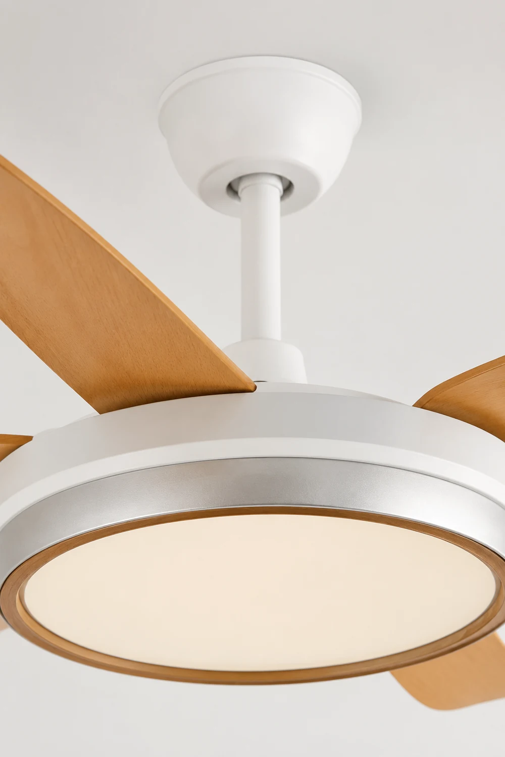 Haydn 6-Blatt-Deckenventilator mit Beleuchtung, 2 Farben, ∅130CM - Lumpaz