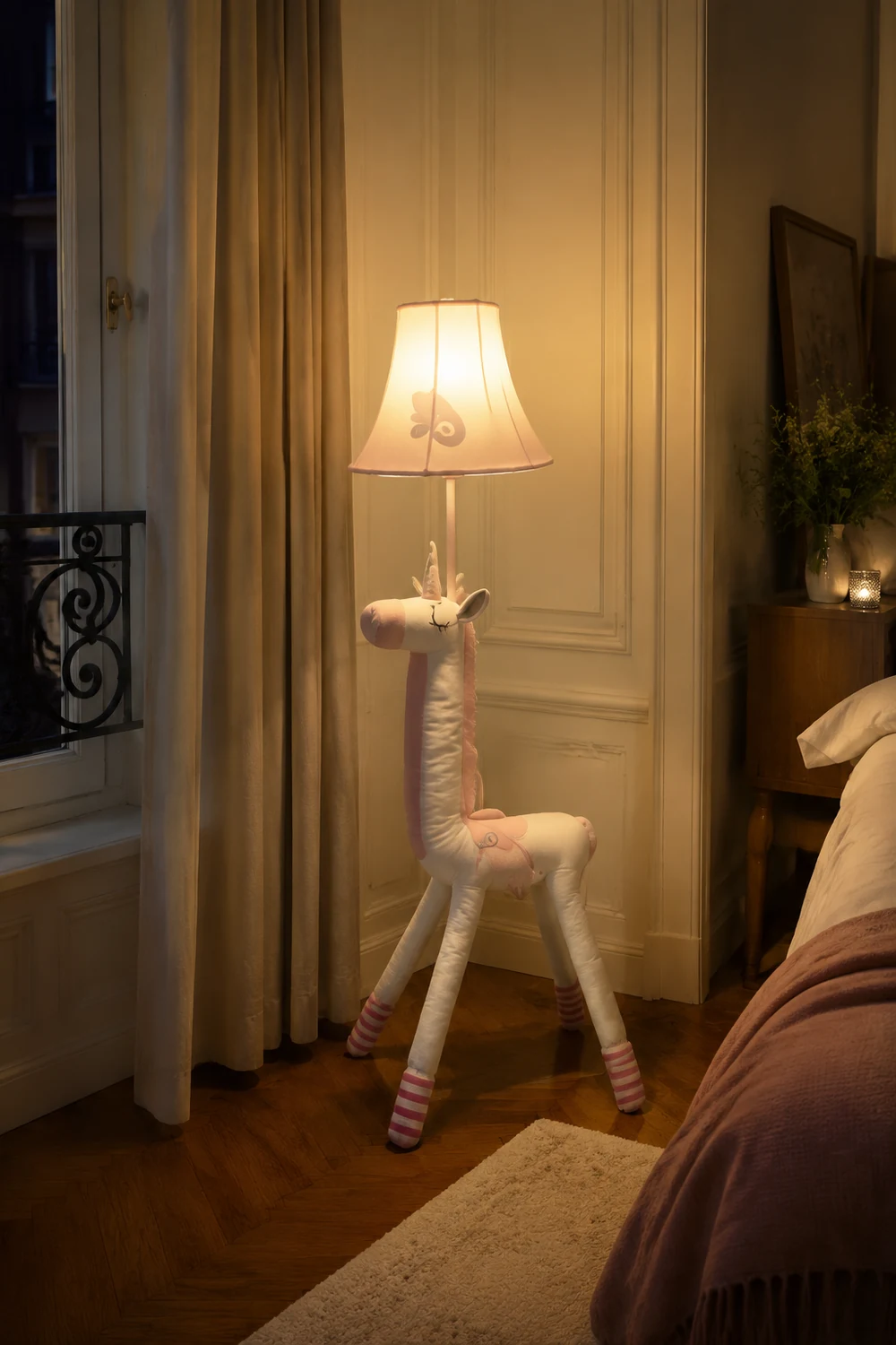 Minori Plüsche Stehleuchte in Einhornform, Metall, 130CM Lang - Lumpaz