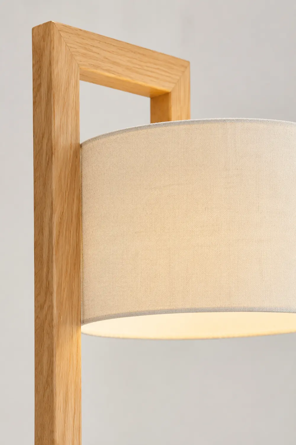 Ozawa Rechtwinkliger Arm Stehlampe, Holz & Textil, 155CM Lang - Lumpaz