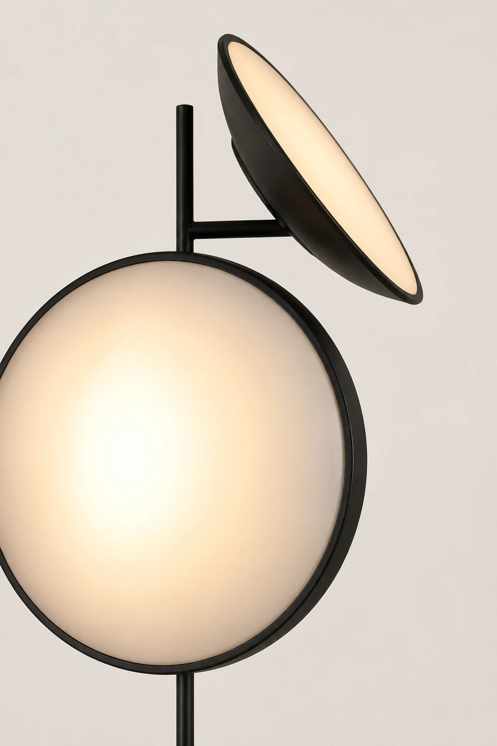 Salgado Trompete Stehlampe, Metall, 2-flammig, 165CM Lang - Lumpaz