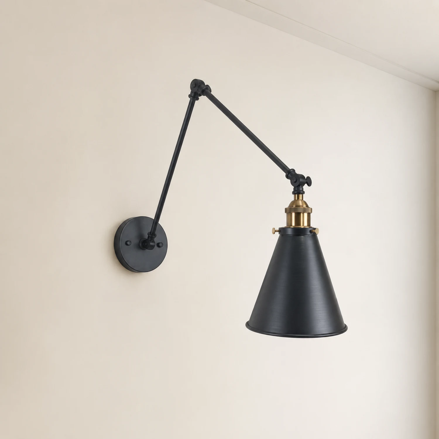 Brady Konische, verstellbare Wandleuchte, Metall - Lumpaz