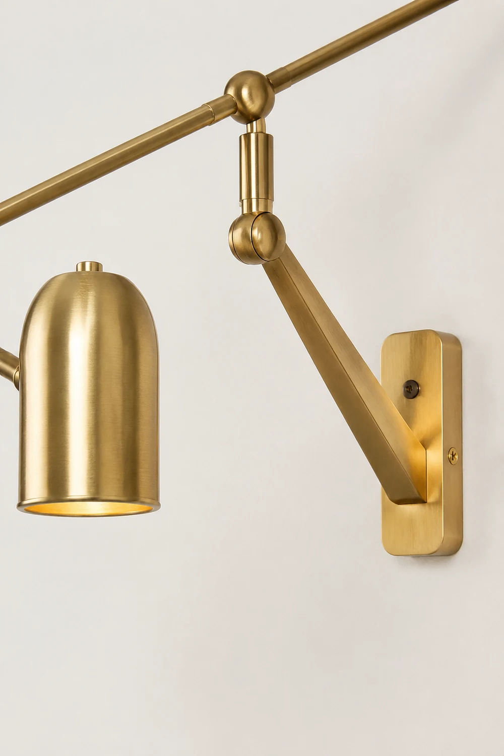 Freja Verstellbare goldene Wandleuchte - Lumpaz
