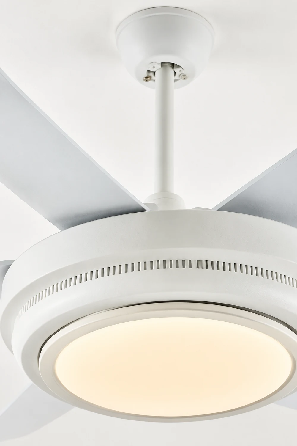 Haydn 6-Blatt-Deckenventilator mit Beleuchtung Grundlegend, 3 Farben, ∅130CM - Lumpaz