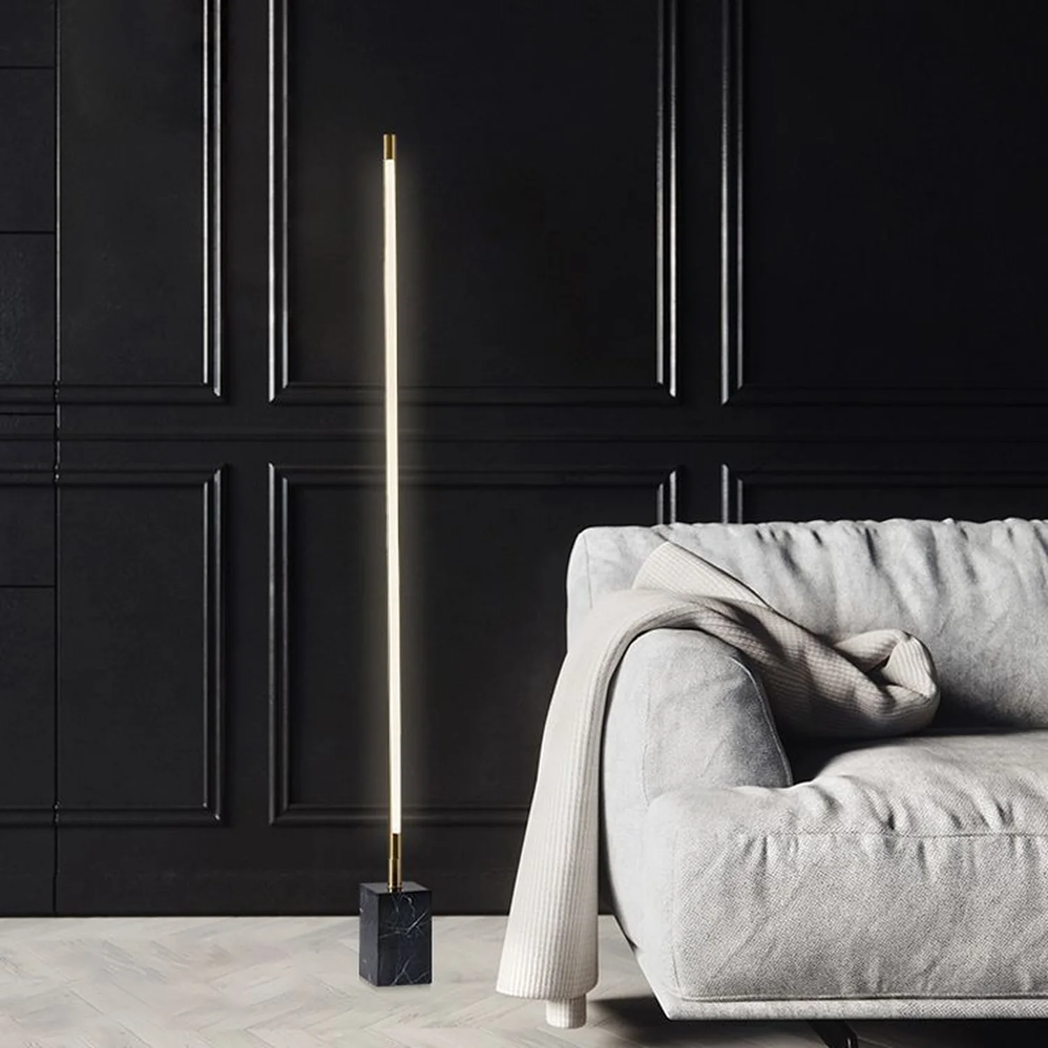 Edge Lineare Stehlampe, Metall & Marmor, 2 Farben, 165CM Lang - Lumpaz