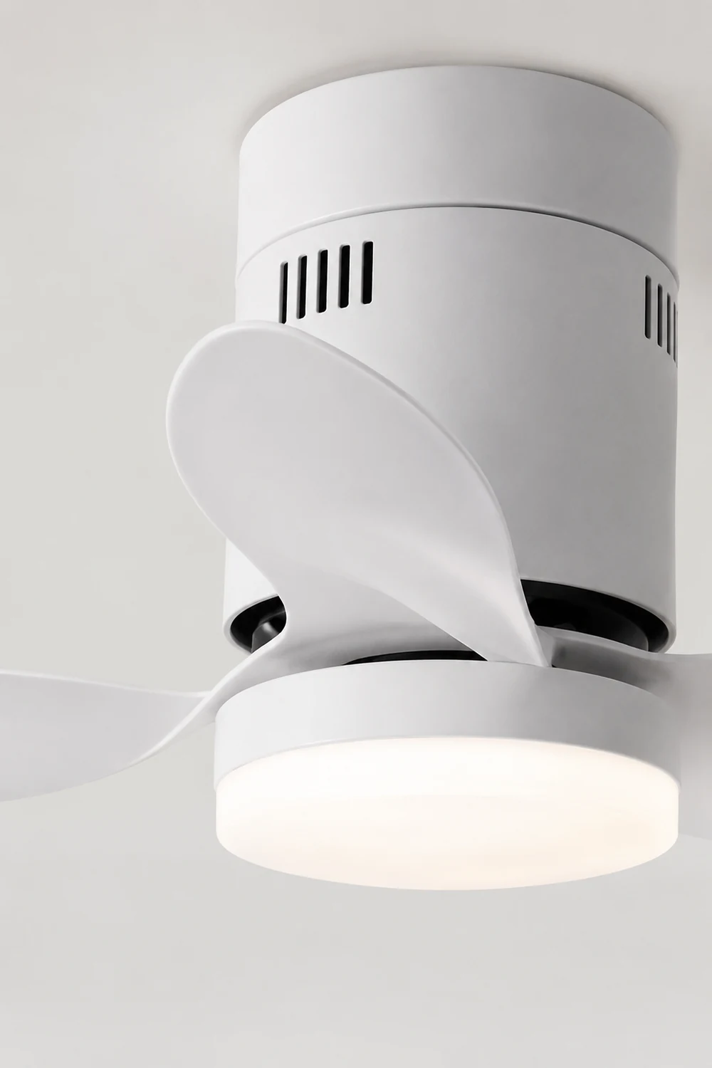 Walters 3-Blatt Weiße Deckenventilator mit Beleuchtung, 2 Farben, ∅60CM - Lumpaz