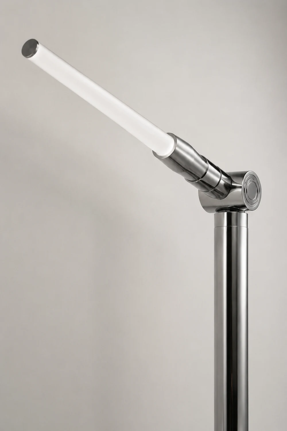 Edge Minimalistische Stehleuchte in Bogenform, 150CM Lang - Lumpaz