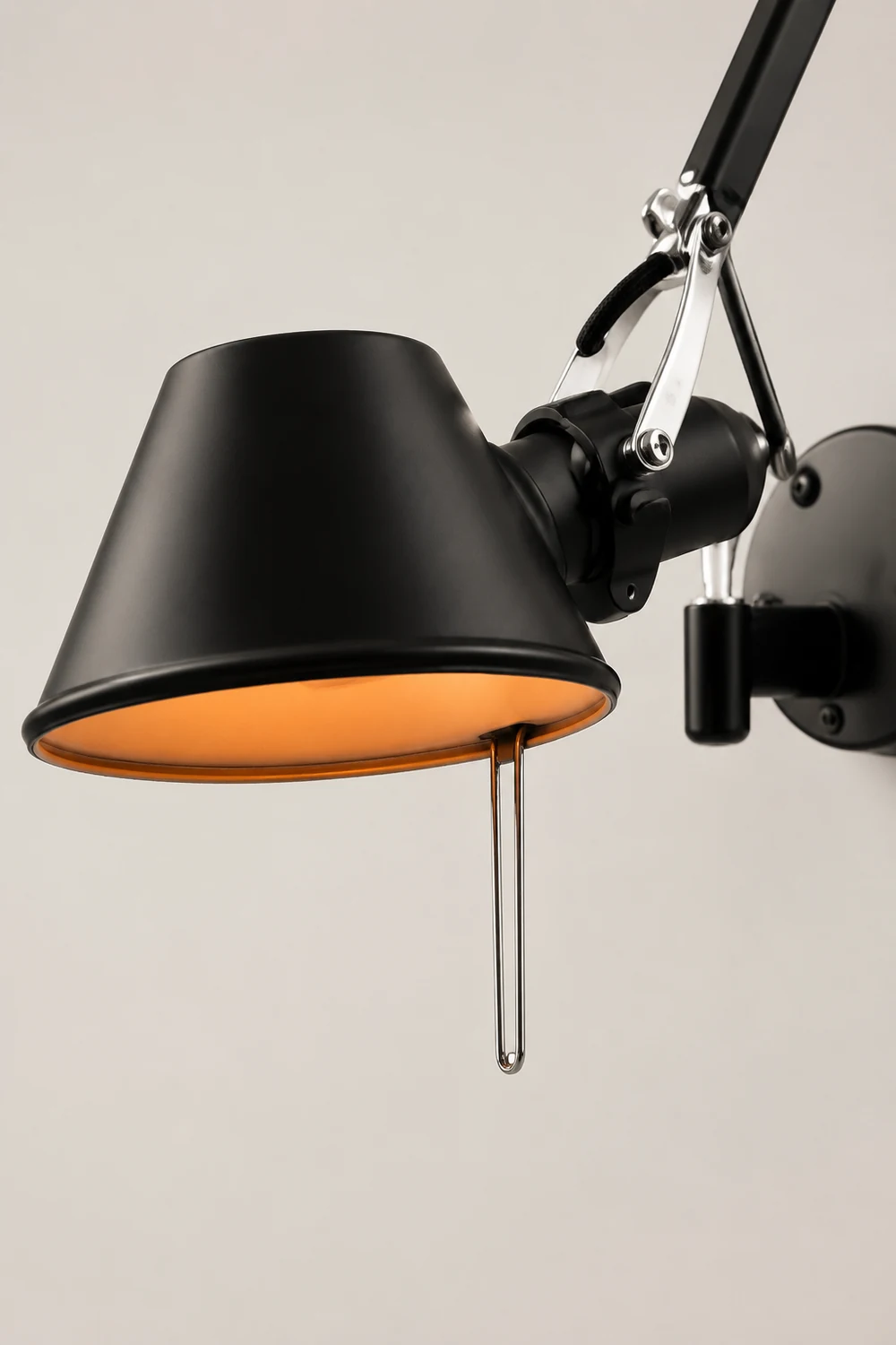 Brady Retro Verstellbare Retro-Wandleuchte, 2 Farben - Lumpaz