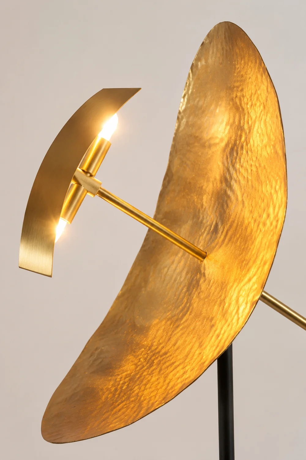 Salgado Stativ Reflektion Stehlampe - Lumpaz