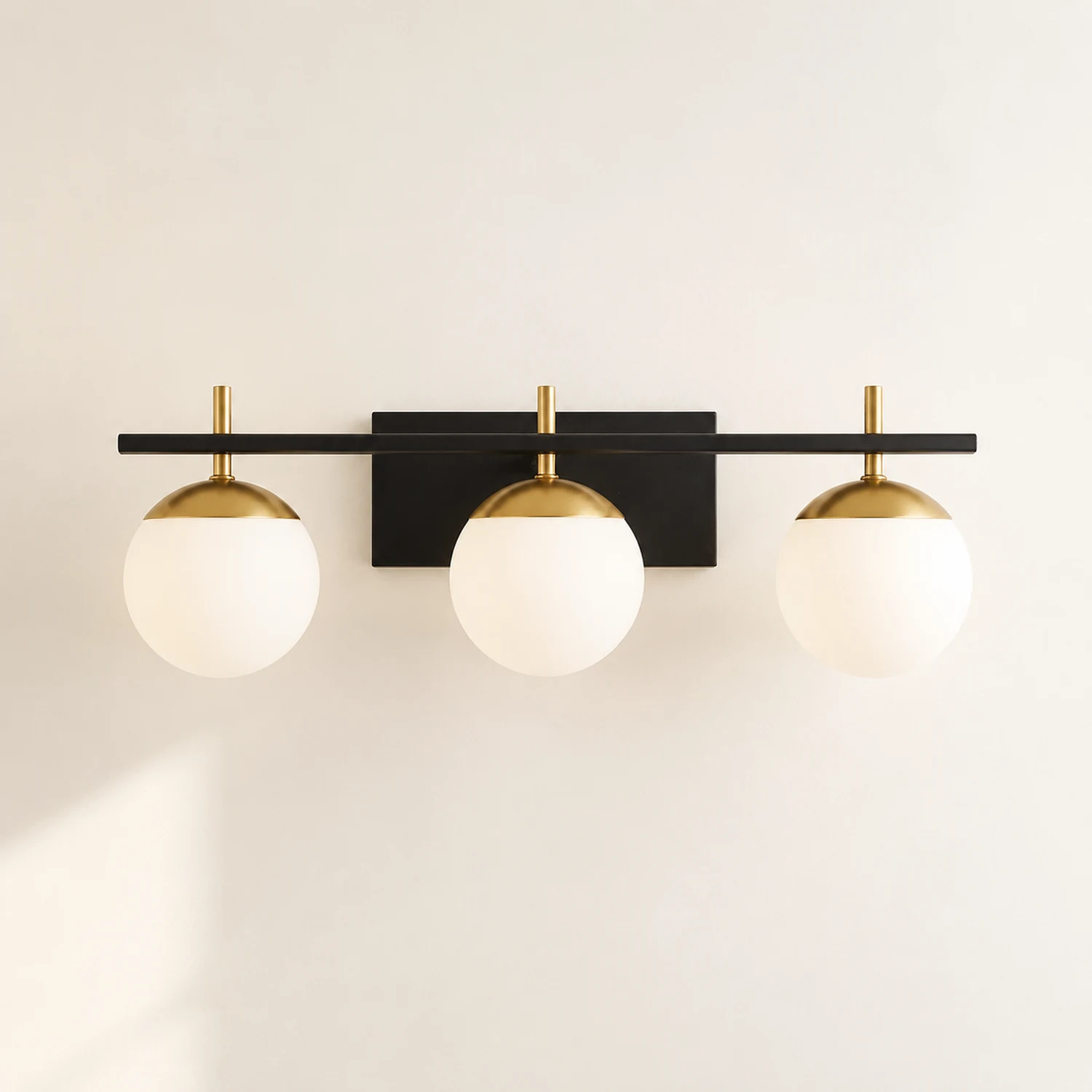 Valentina Schwarz & Gold Spiegelfront Waschtisch-Wandleuchte, 3-flammig, 60CM Lang - Lumpaz