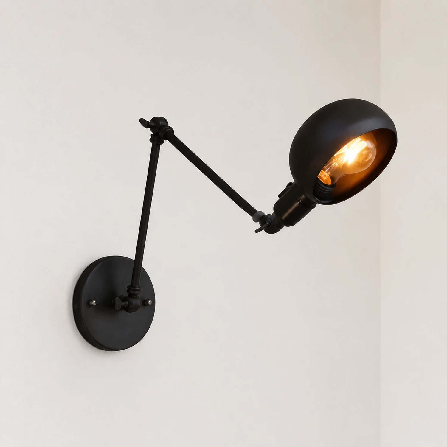 Brady Schwarze verstellbare Wandleuchte, Metall - Lumpaz