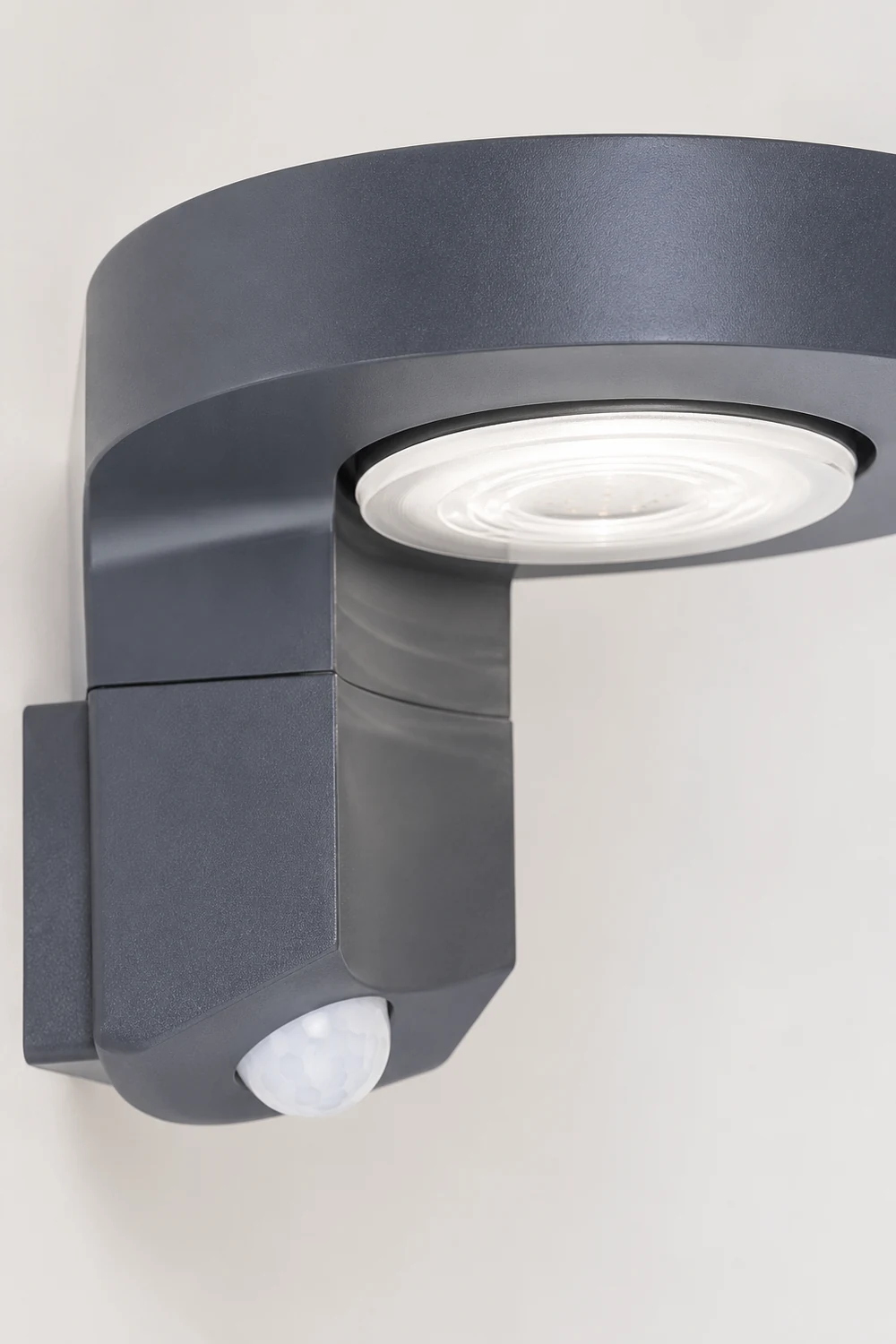 Orr Außenwandleuchte Rund Schwarz, Solar-Senor, 13CM Lang - Lumpaz