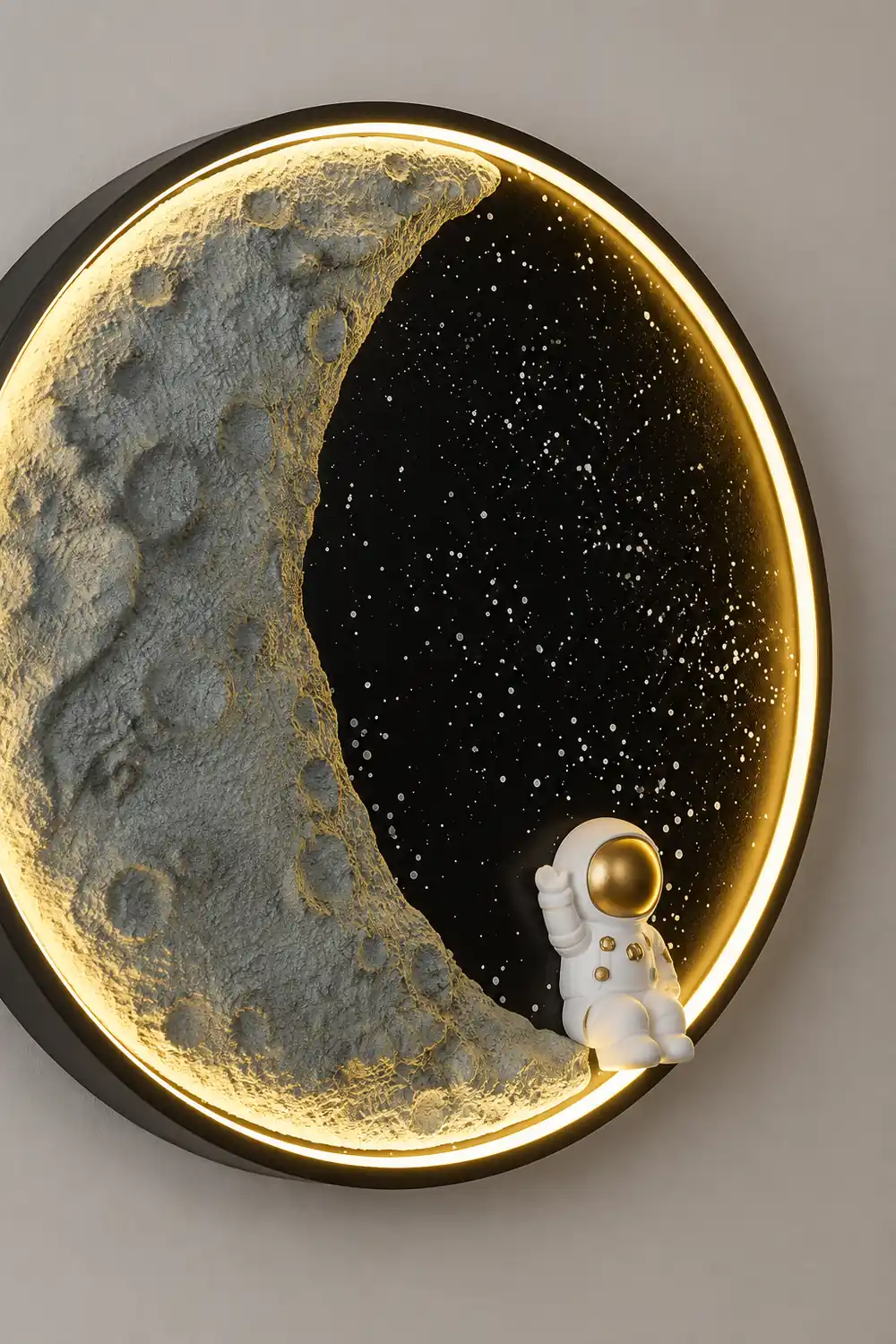 Elif Wandleuchte Astronaut Mond Schwarz, ∅50CM - Lumpaz