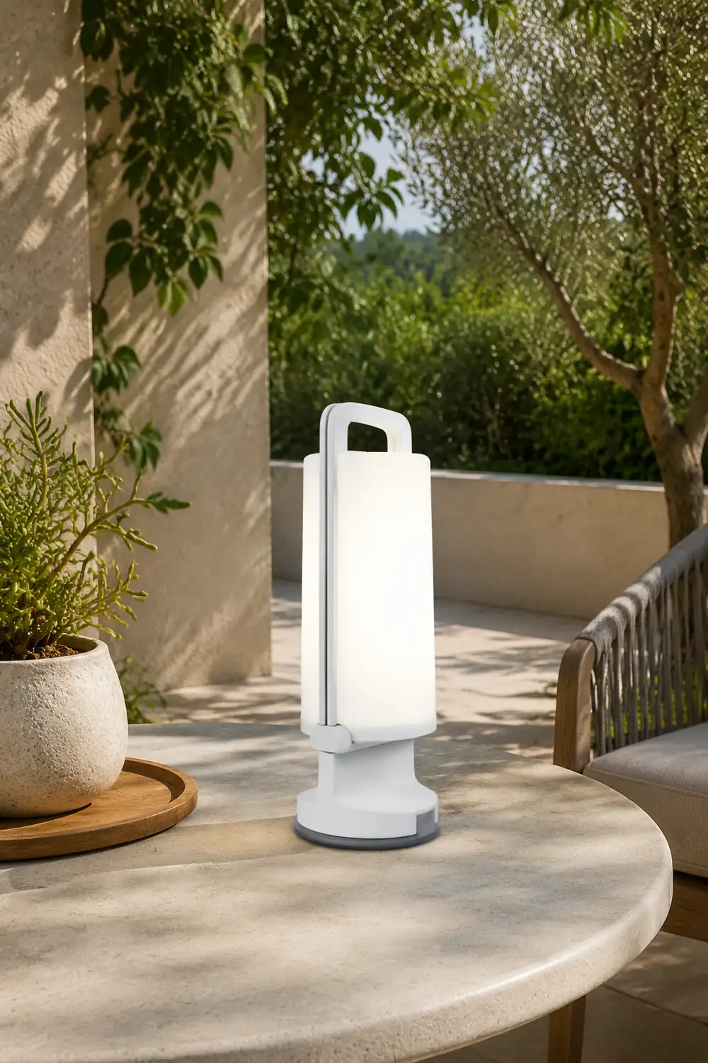 Orr Solar & USB Wiederaufladbar Außen-Tischlampe, 4 Farben, 28CM Lang - Lumpaz