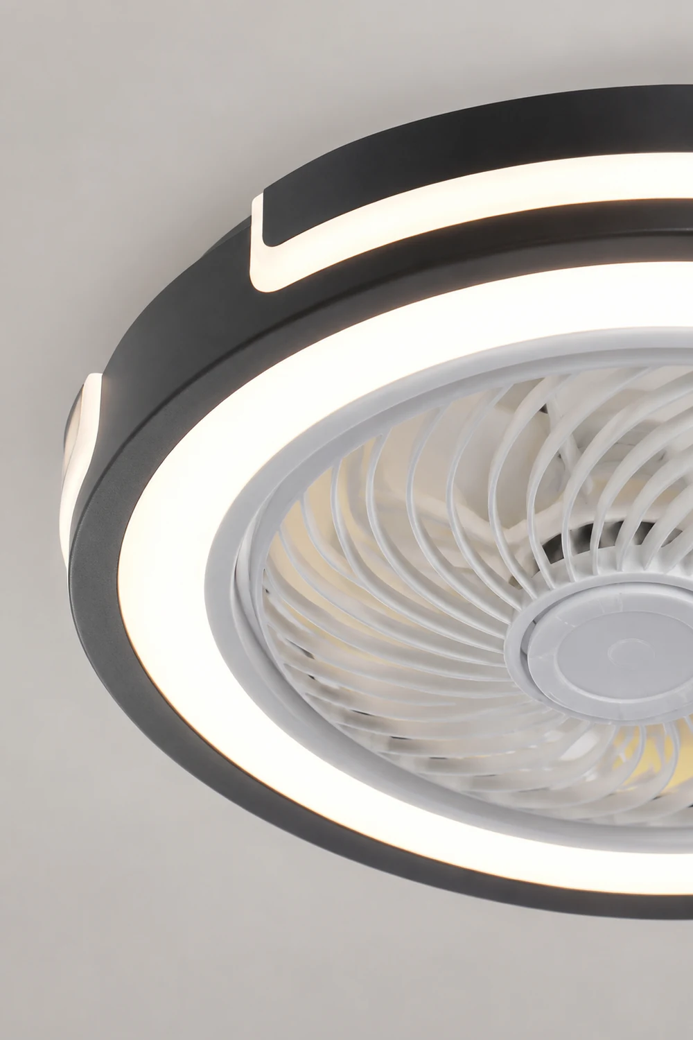 Edge Deckenventilator mit Beleuchtung, 4 Farben, 50CM Lang - Lumpaz