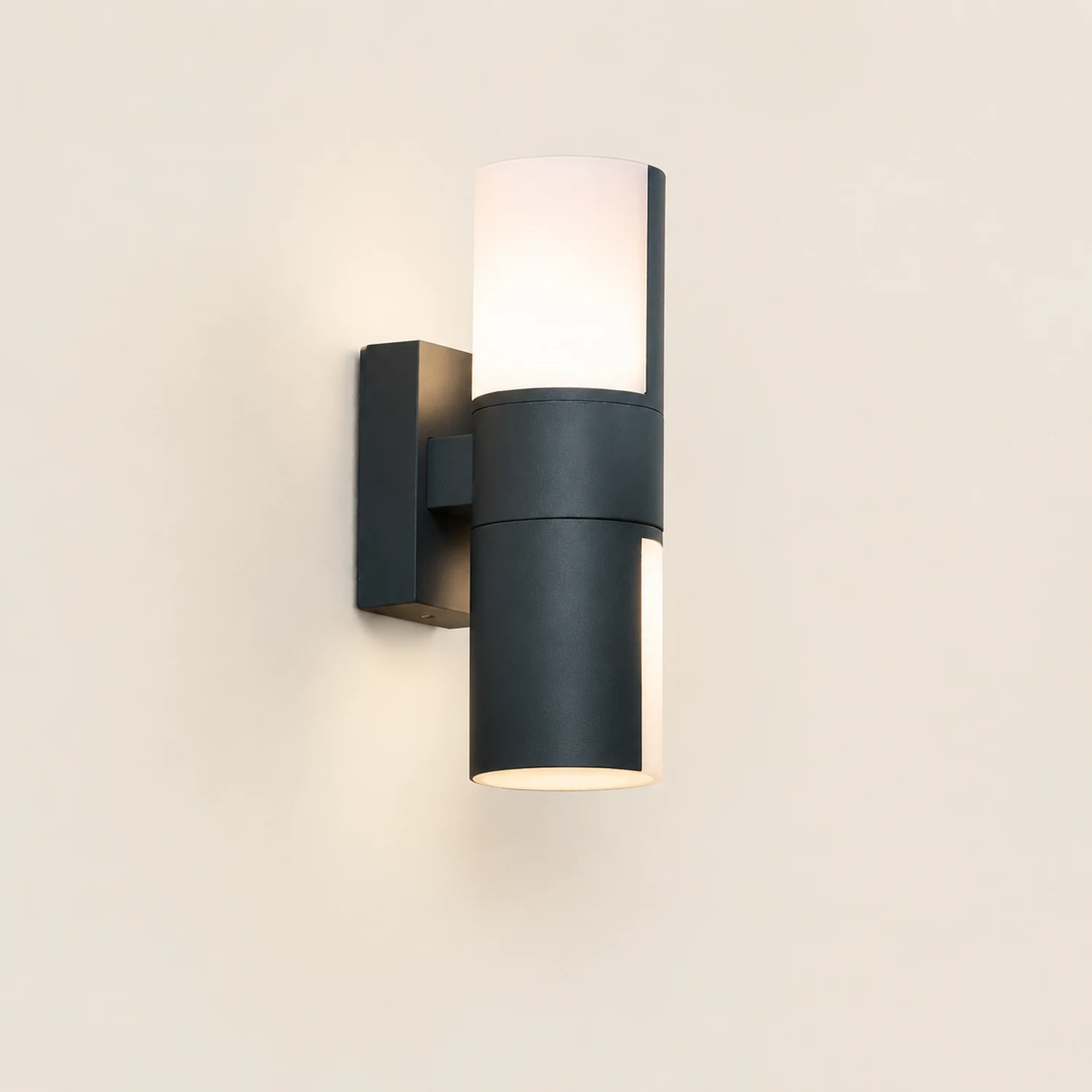 Orr Drehbar Außenwandleuchte Geometrie, 24CM Lang - Lumpaz