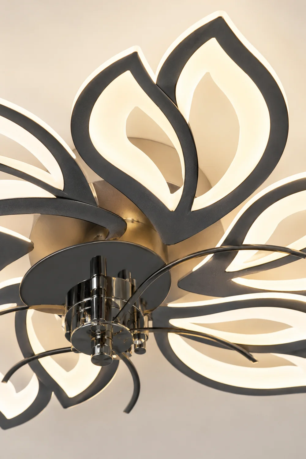 Hana Deckenventilator mit Beleuchtung, 3 Farben, ∅65/69/79CM - Lumpaz