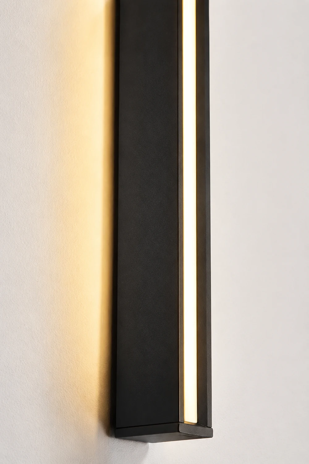 Edge Bar Spiegelfront Wandleuchte Schwarz，61CM/80CM/99CM/119CM lang - Lumpaz