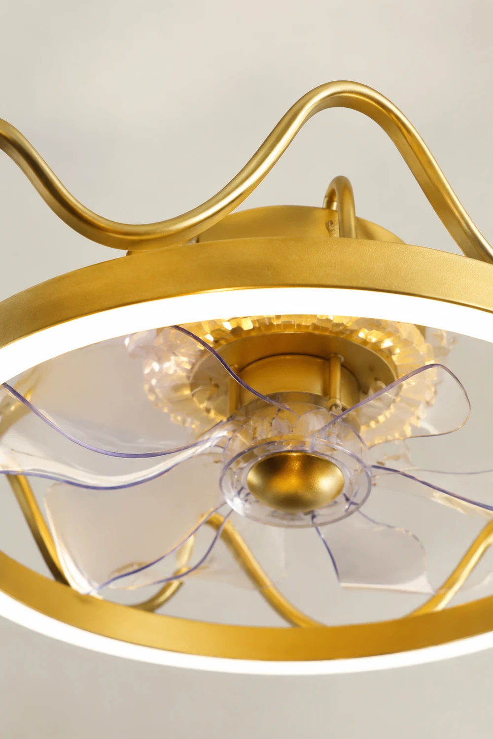 Madina Deckenventilator mit Beleuchtung Krone, 2 Farben, ∅47/56cm - Lumpaz