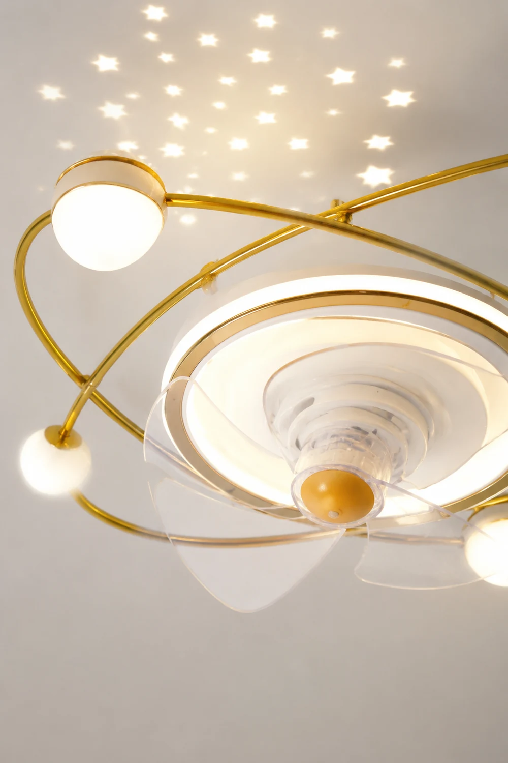 Madina Deckenventilator mit Beleuchtung Stern 3-Blatt, 2 Farben, ∅60CM - Lumpaz