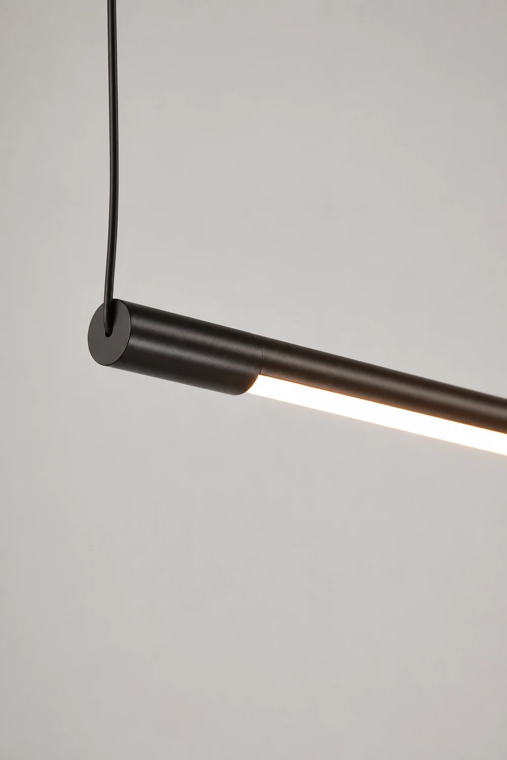 Edge Pendelleuchte Schwarz, 60/80/100/120/140CM Lang - Lumpaz
