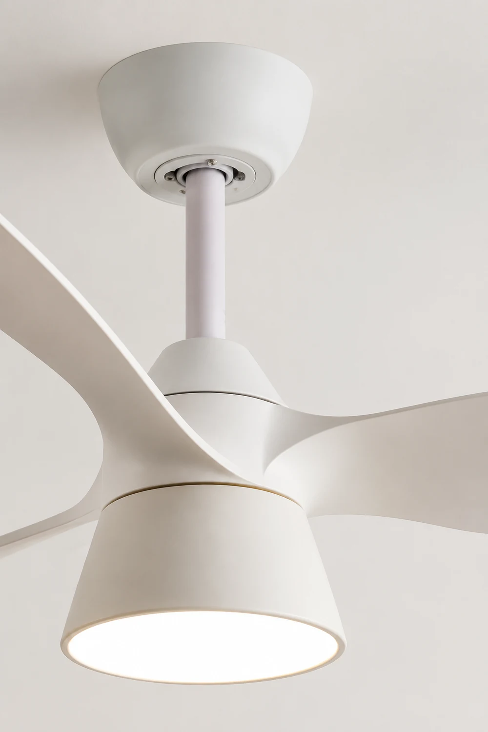 Walters Deckenventilator mit Beleuchtung, 3 Farben, L 84CM - Lumpaz