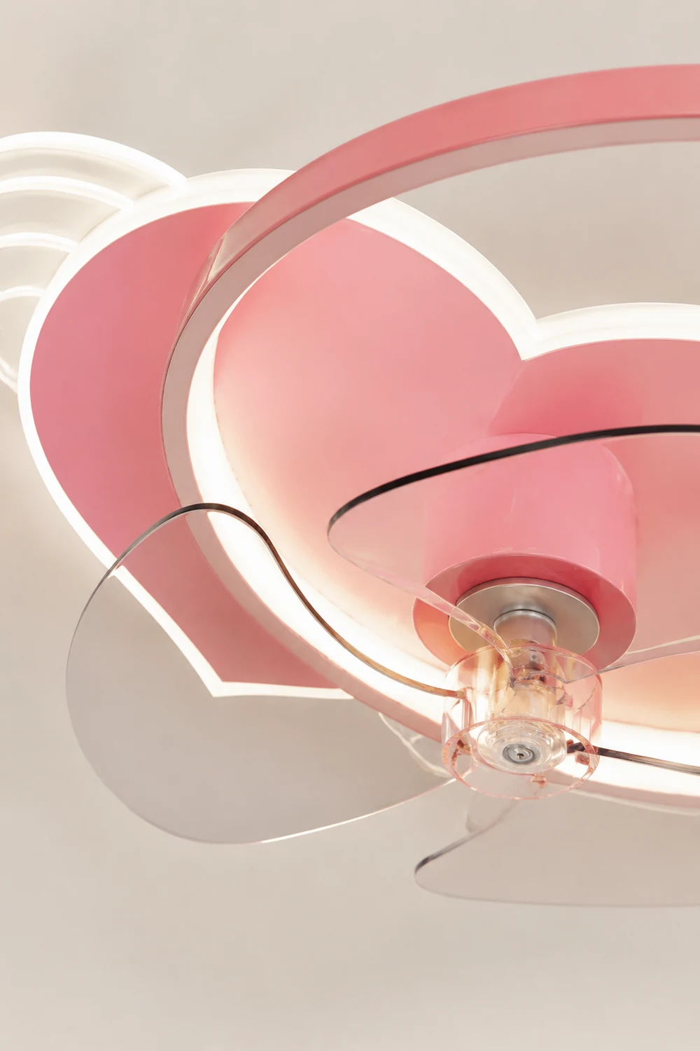 Minori Deckenventilator mit Beleuchtung Herz Rosa, 56CM Lang - Lumpaz