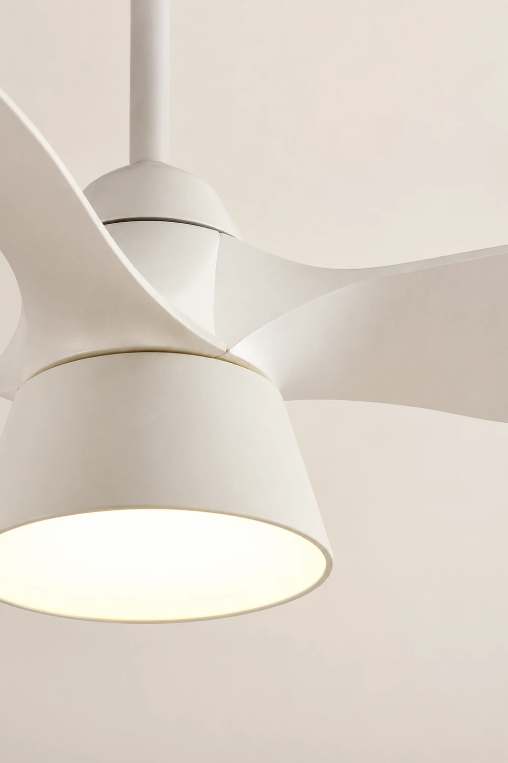 Walters Deckenventilator mit Beleuchtung, 3 Farben, L 84CM - Lumpaz