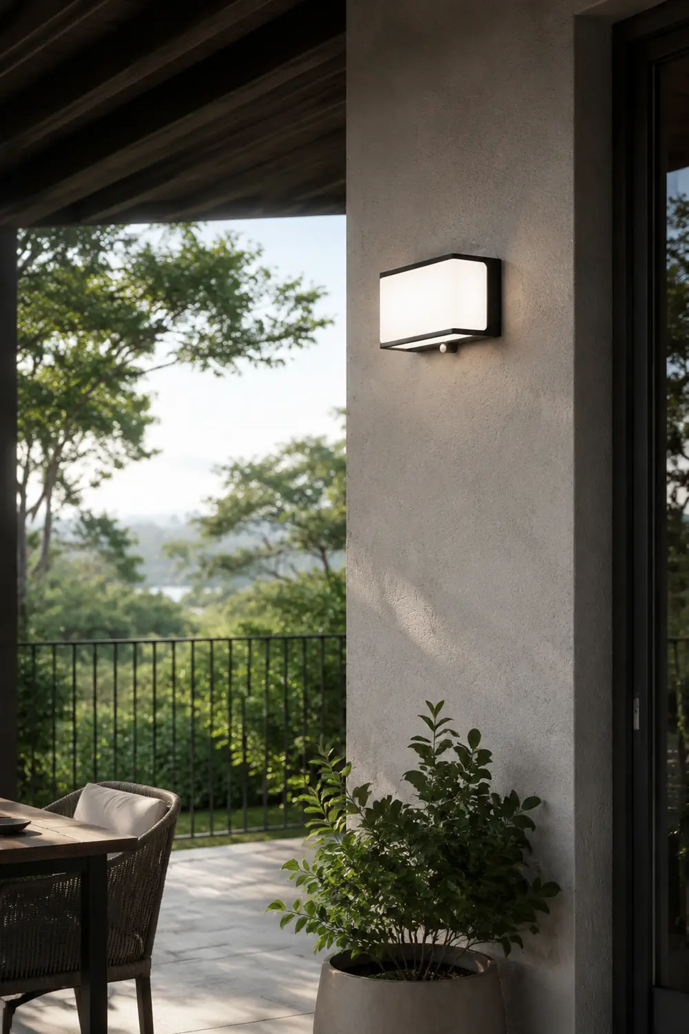 Orr Außenwandleuchte Solar Sensor Schwarz & Weiß, 10CM/15CM/35CM Lang - Lumpaz