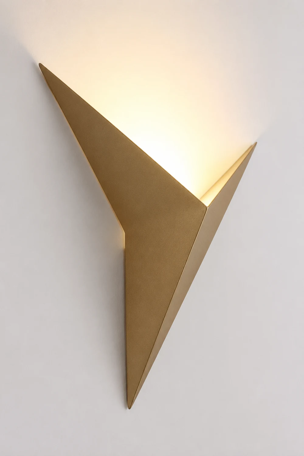 Moderne Minimalistische dreieckige LED-Wandleuchte, Weiß - Lumpaz