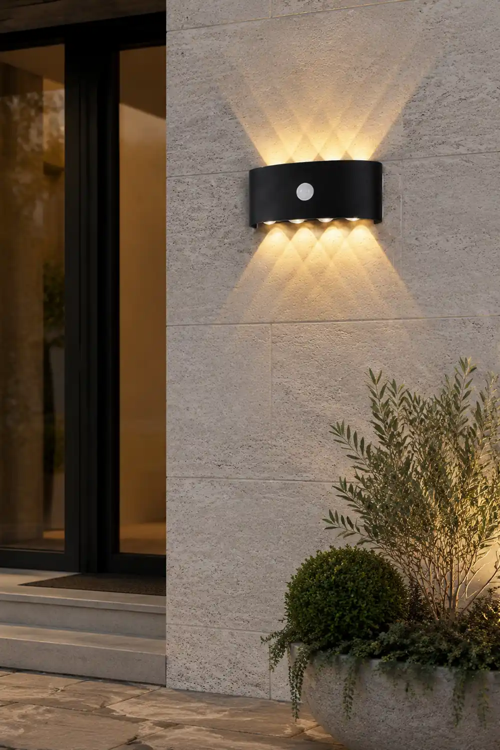 Orr Außenwandleuchte, Mensch- und Lichtsteuerungsschalter, 2 Farben - Lumpaz