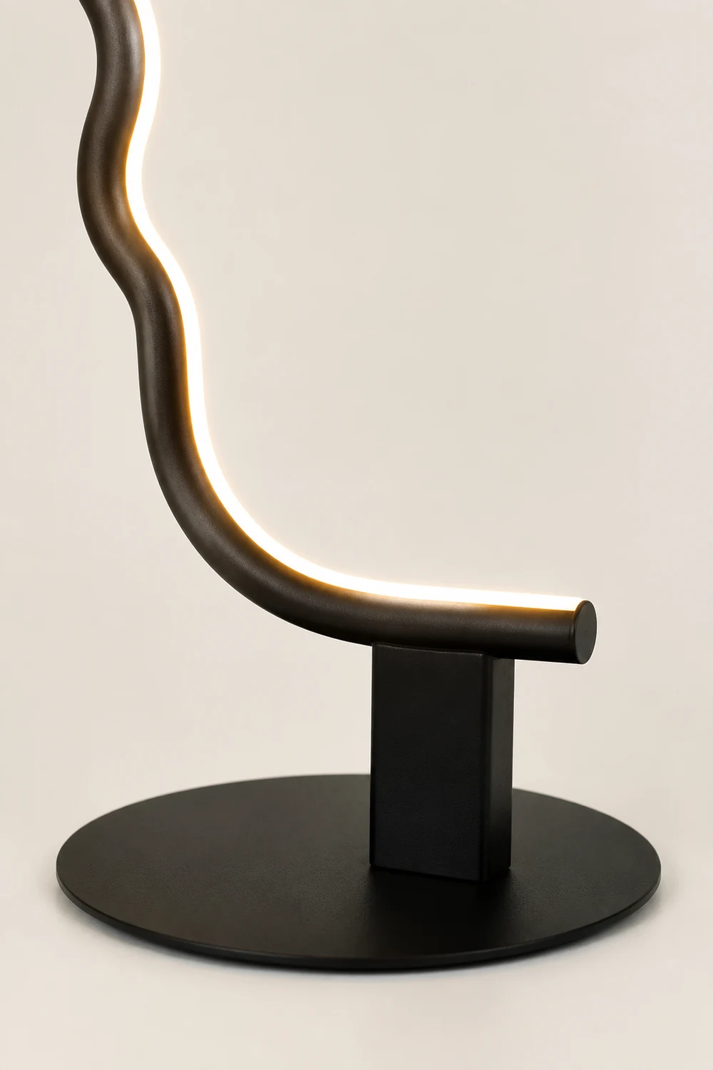 Postmoderne LED-Stehlampe mit menschlichem Gesicht, L170CM - Lumpaz