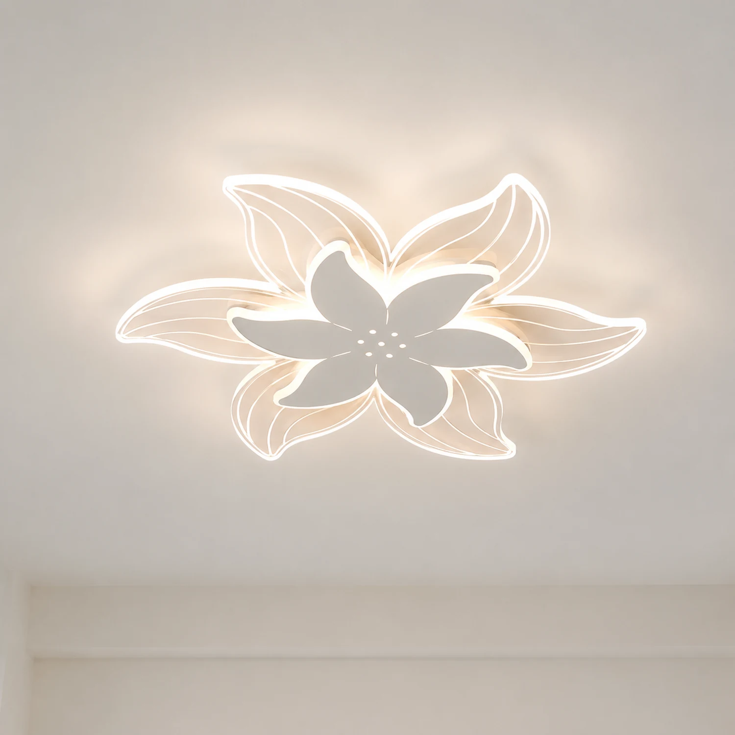 Hana Deckenleuchte Blumenform Weiß, 42/52CM Lang - Lumpaz