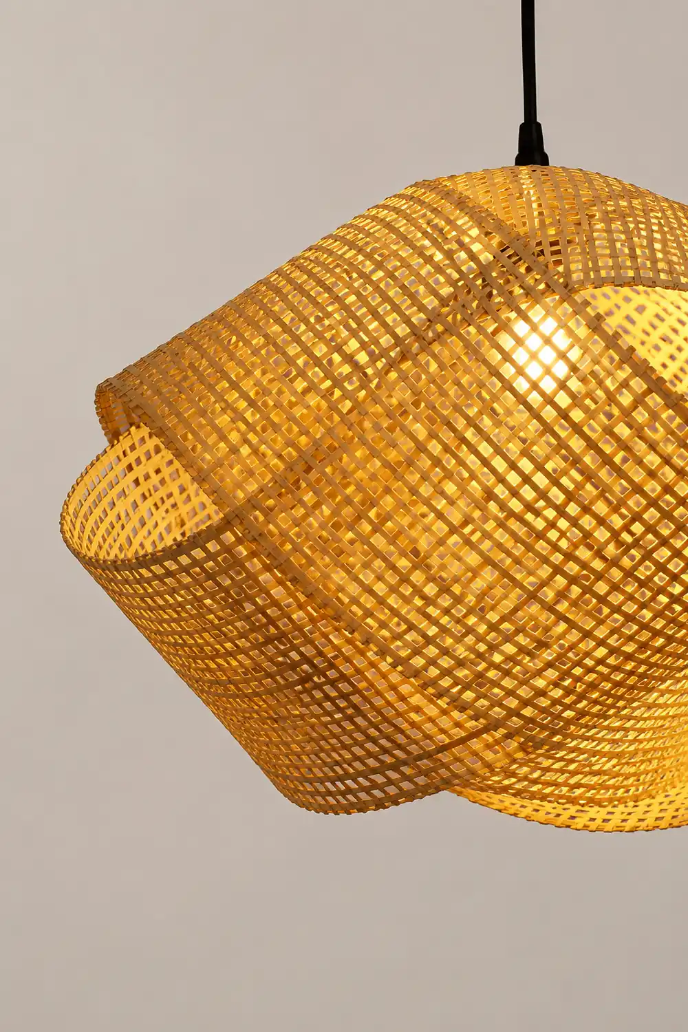 Ritta Pendelleuchte, Verdrehten Form, ∅41/50CM - Lumpaz