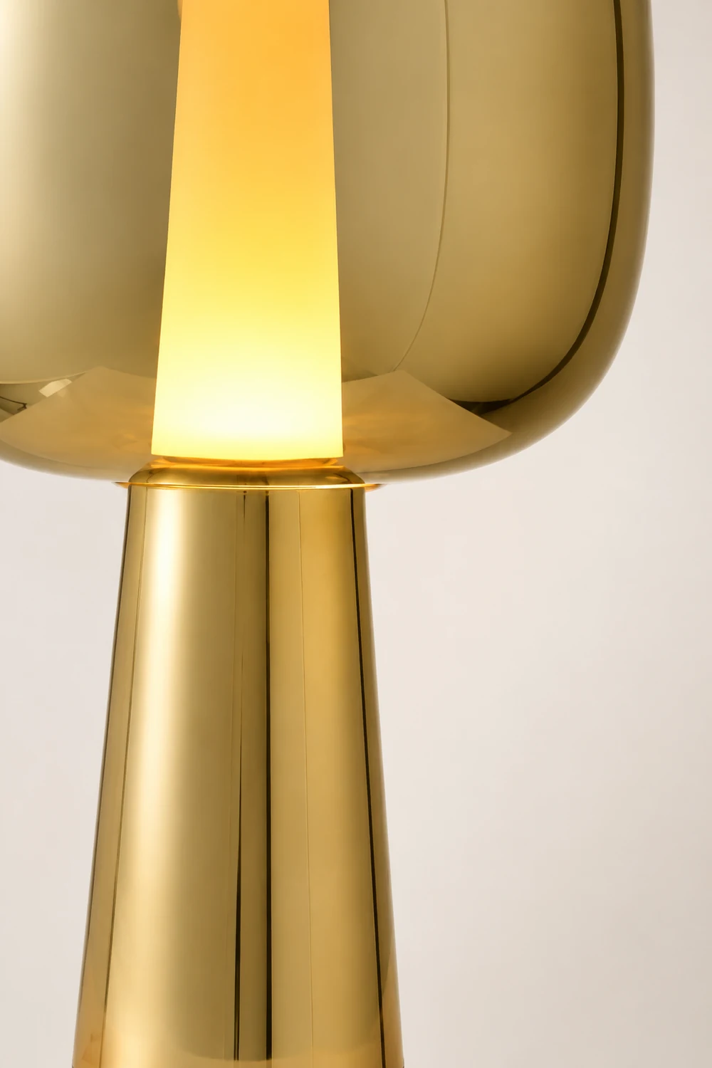 Dusk Dawn Table Lamp - Lumpaz