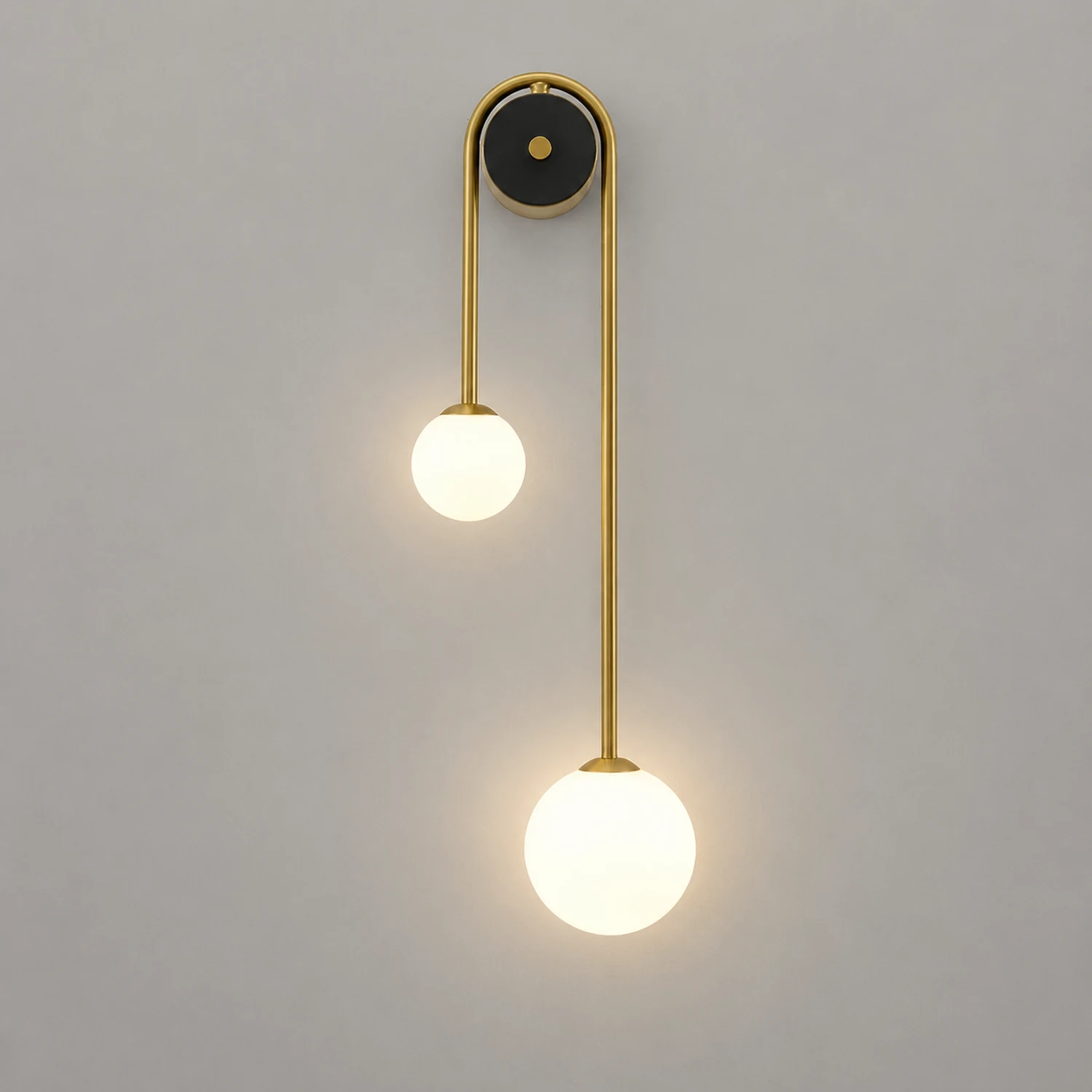 Brass Arc Wall Light - Lumpaz