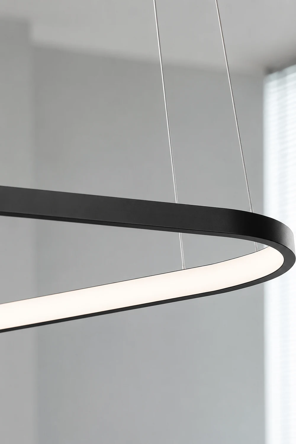 Edge Moderne Kreis LED Pendelleuchte aus Metall für Esszimmer - Lumpaz
