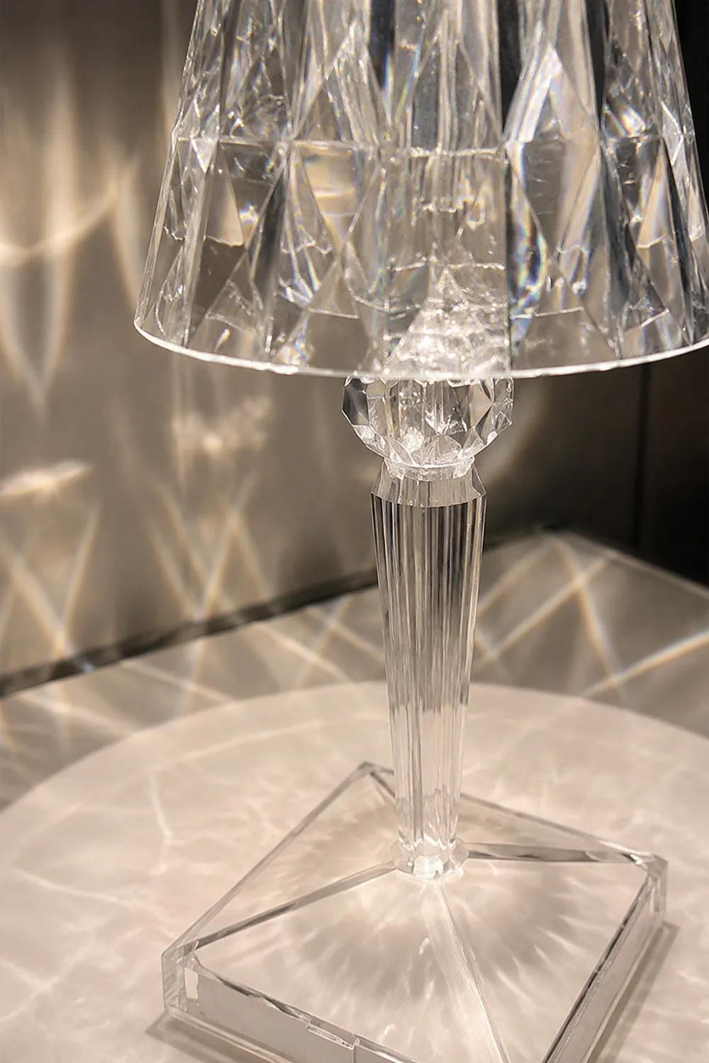 Kristy Design Kristall Diamant Tischlampe Licht, Wohn/Schlafzimmer, Acryl - Lumpaz