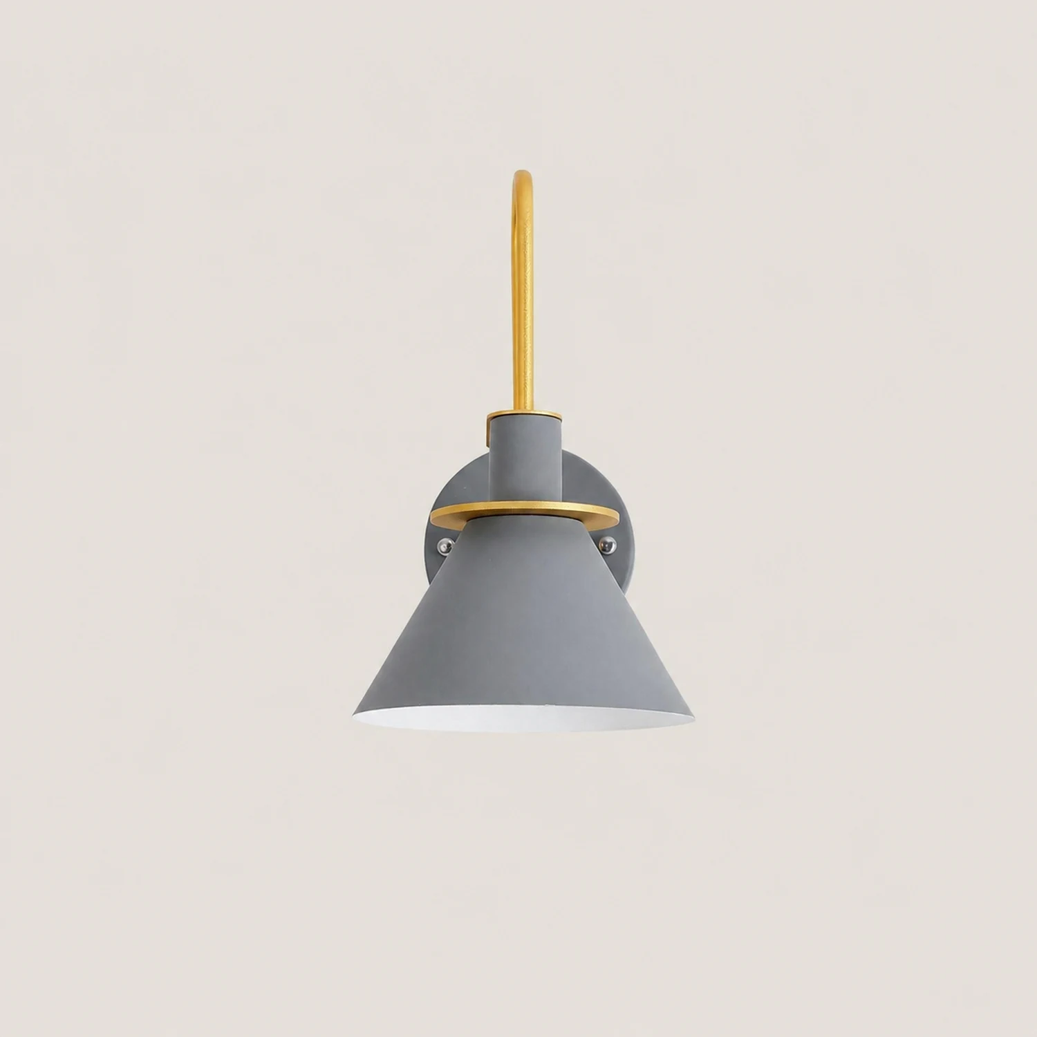 Nordic Metal Wall Sconce - Lumpaz