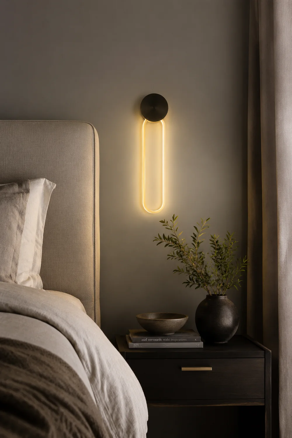 Simple Elliptical Wall Sconce - Lumpaz