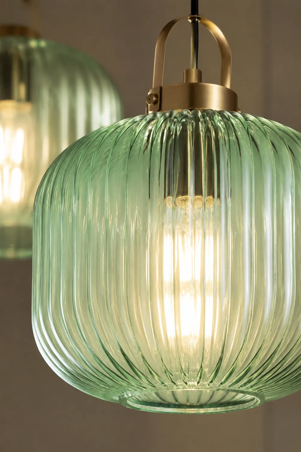 Retro Green Lantern Glass Pendant Lamp - Lumpaz