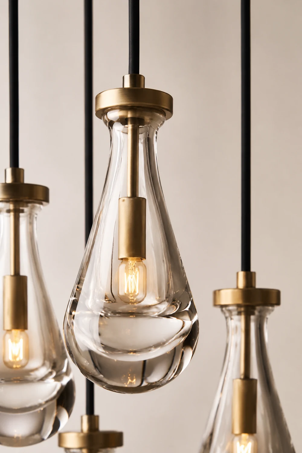 Modern Art Deco Raindrop Chandelier - Lumpaz