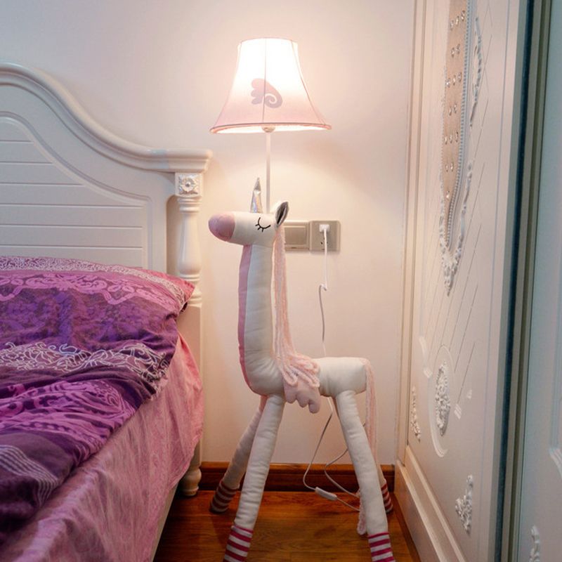 Minori Plüsche Stehleuchte in Einhornform, Metall, 130CM Lang - Cueteks