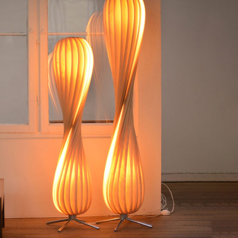 Ozawa Verdrehte Stehleuchte, Holz, 112/144CM Lang - Cueteks