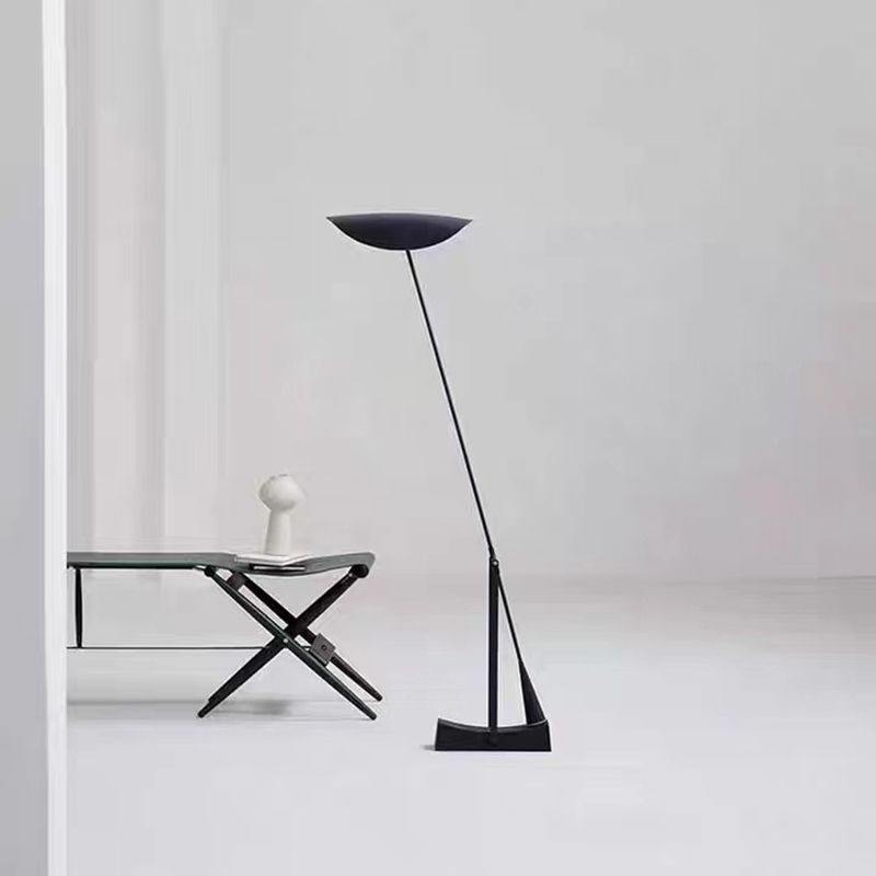 Carins Lineare Schwarze & Goldene Stehleuchte, 150CM Lang - Cueteks