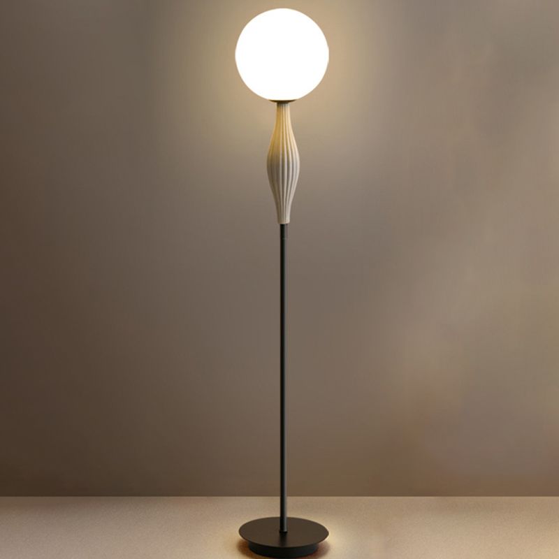 Valentina Kugel-Design Stehleuchte, Metall, 160CM Lang - Cueteks