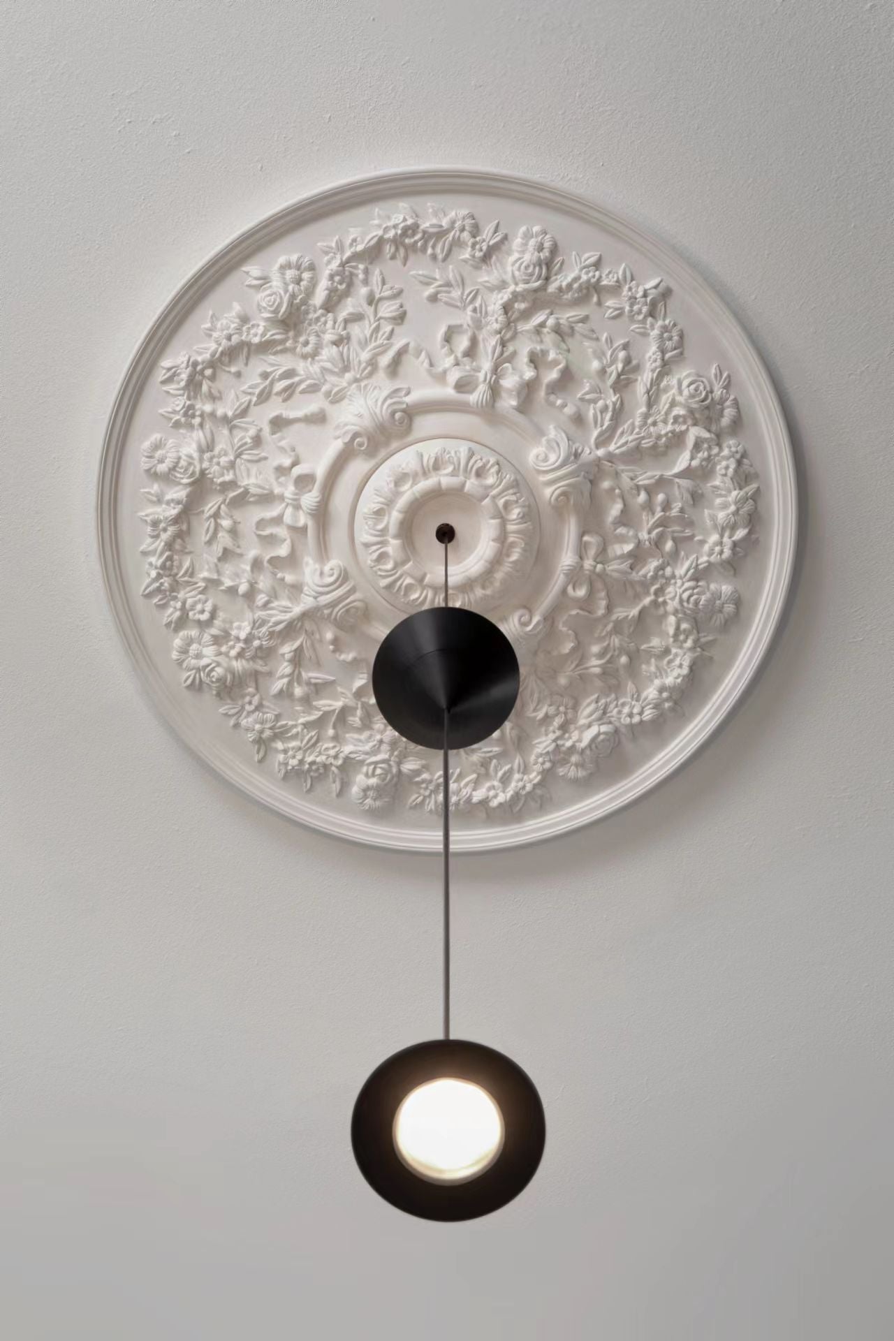 Stralunata Pendant Lamp - Cueteks