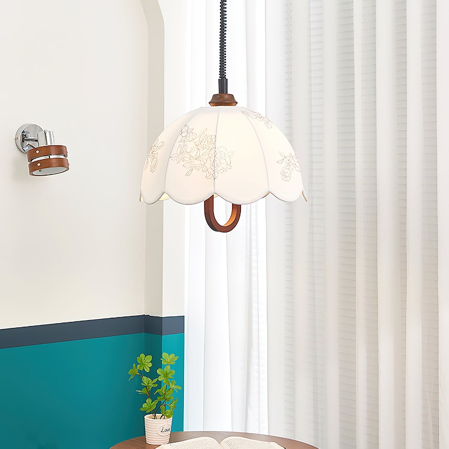 Floral Grace Pendant Lamp - Cueteks