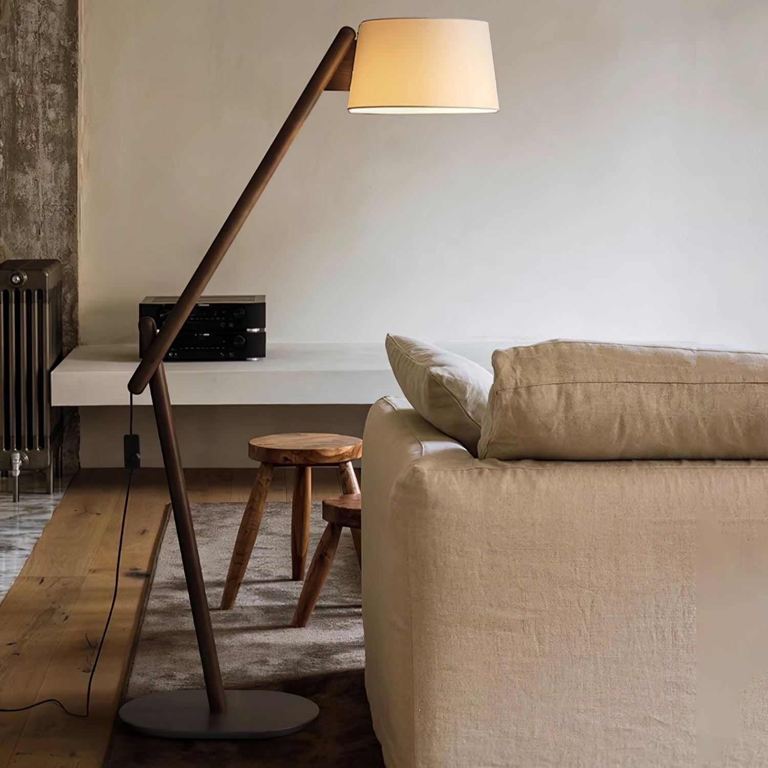 Lean Pivot Floor Lamp - Cueteks